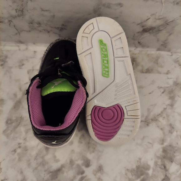 Pre-owned 2020 Jordan 3 retro - Picture 8 of 9